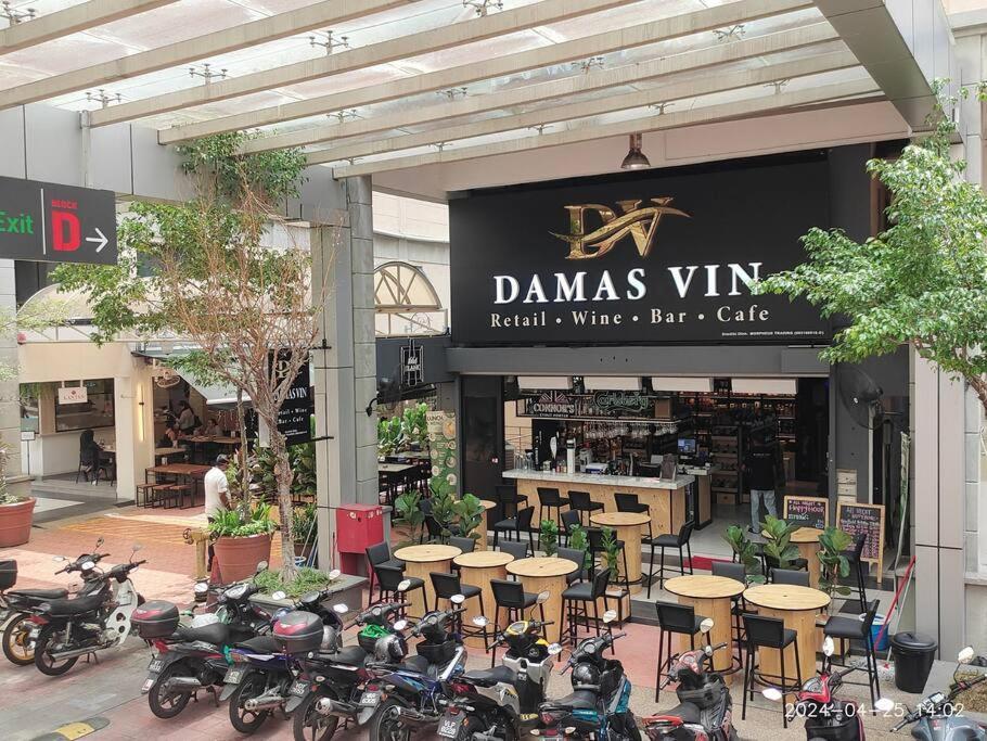 Kl Dorsett Damas Grandeur Suite-f-parking, Self C-in *